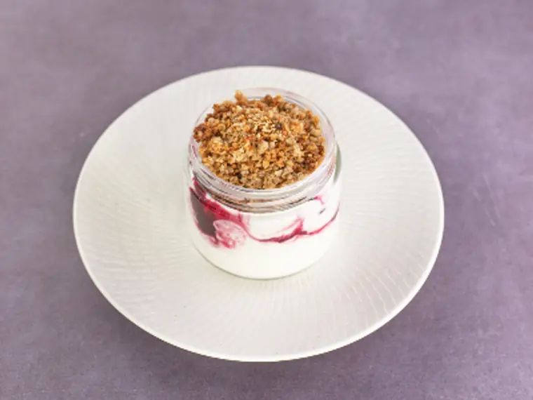 Layered yoghurt pot